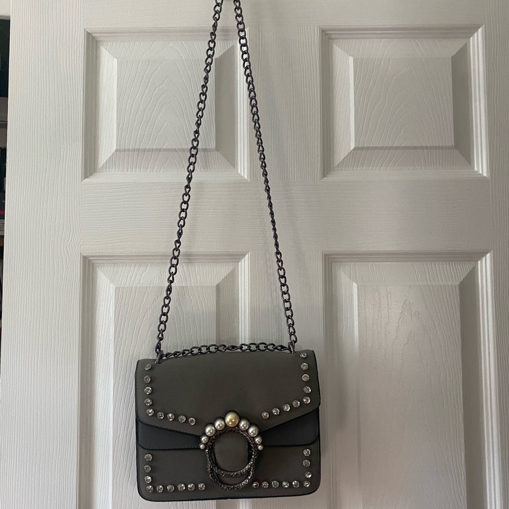 Stepping Out Make A Statement - image 3